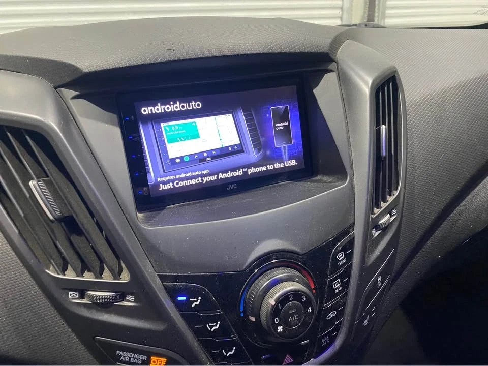 2014 Hyundai Veloster - Image 6 of 14