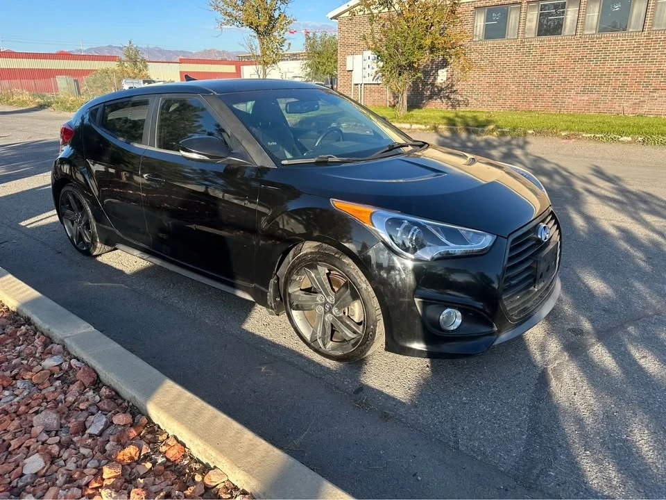 2014 Hyundai Veloster - Image 2 of 17