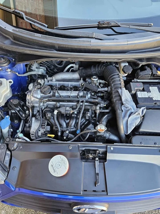 2014 Hyundai Veloster - Image 2 of 7