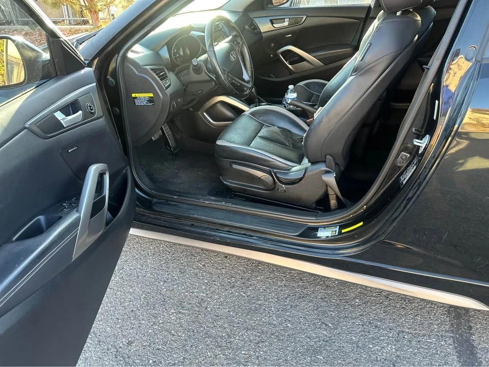2014 Hyundai Veloster - Image 7 of 17