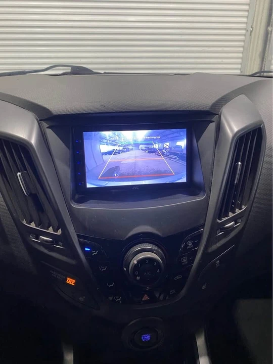 2014 Hyundai Veloster - Image 10 of 14