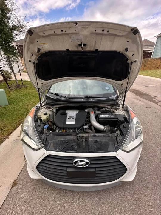 2014 Hyundai Veloster - Image 2 of 14