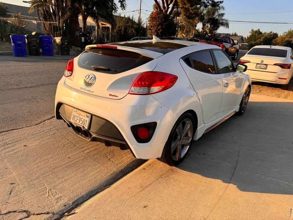 2014 Hyundai Veloster - Image 4 of 8