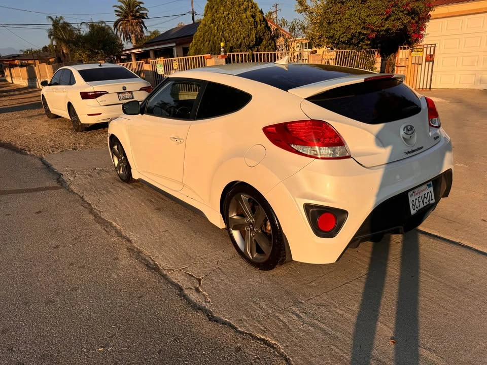 2014 Hyundai Veloster - Image 3 of 8