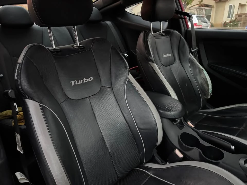 2014 Hyundai Veloster - Image 10 of 12