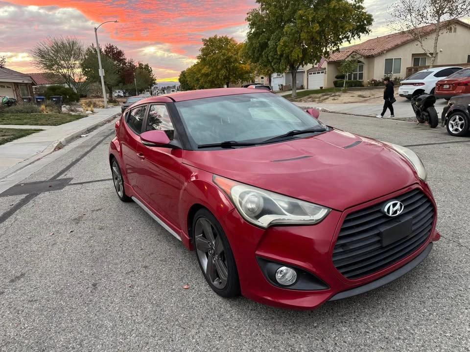 2014 Hyundai Veloster - Image 8 of 12