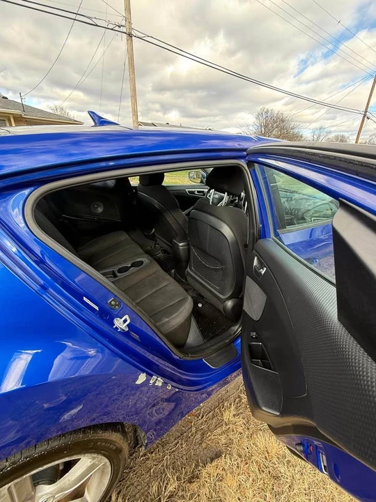 2014 Hyundai Veloster - Image 11 of 16