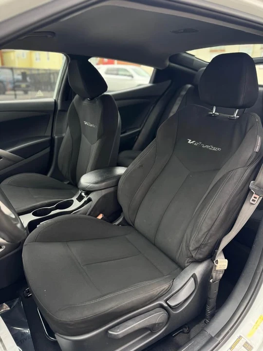 2014 Hyundai Veloster - Image 15 of 20