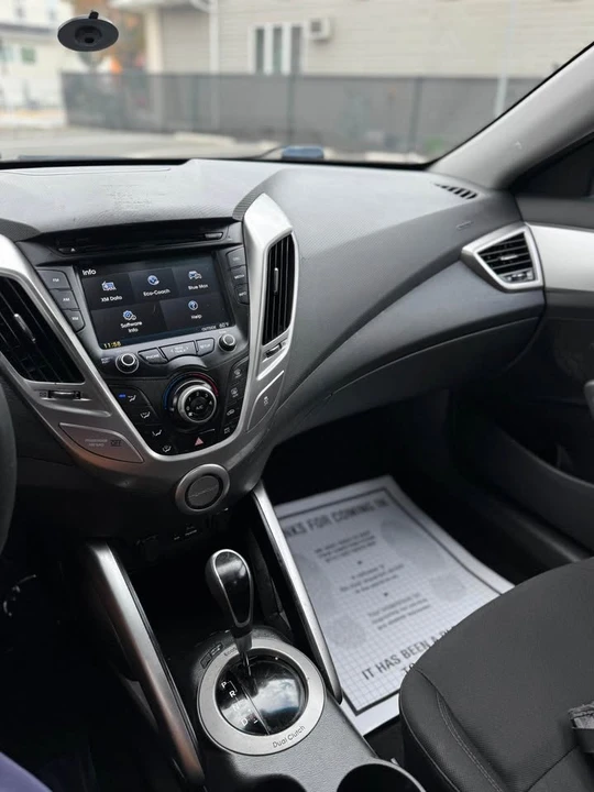 2014 Hyundai Veloster - Image 14 of 20
