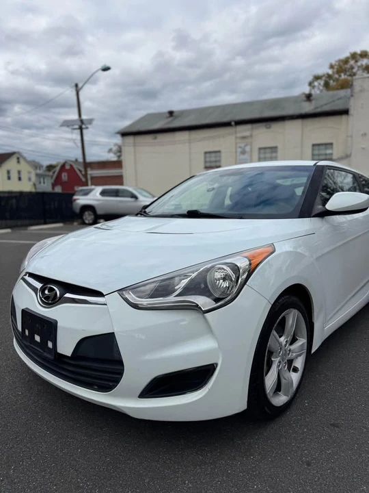2014 Hyundai Veloster - Image 11 of 20