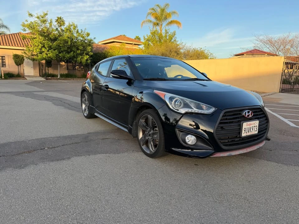 2014 Hyundai Veloster - Image 2 of 12