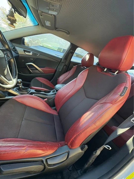 2014 Hyundai Veloster - Image 8 of 12