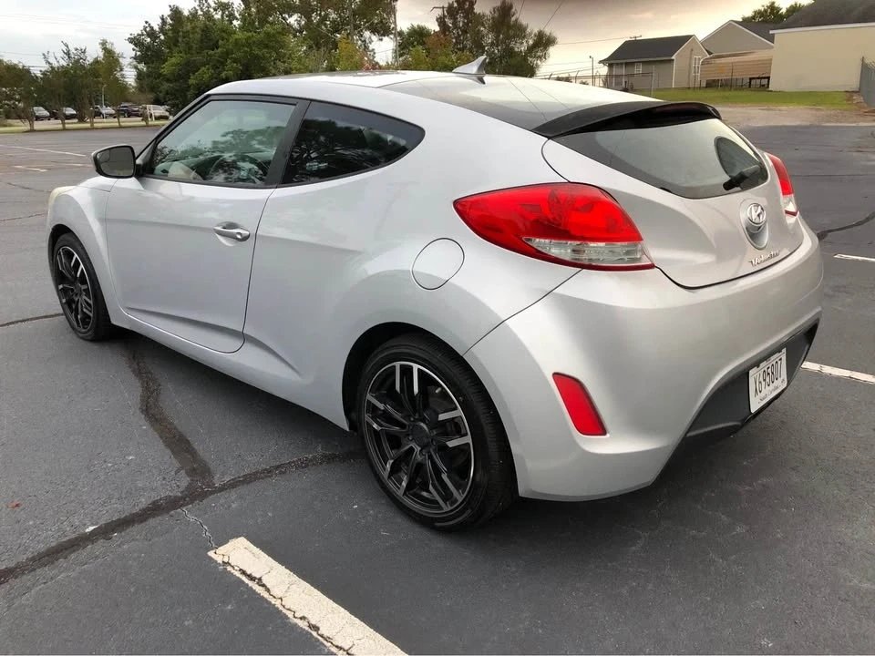 2014 Hyundai Veloster - Image 8 of 14