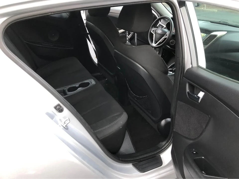 2014 Hyundai Veloster - Image 12 of 14