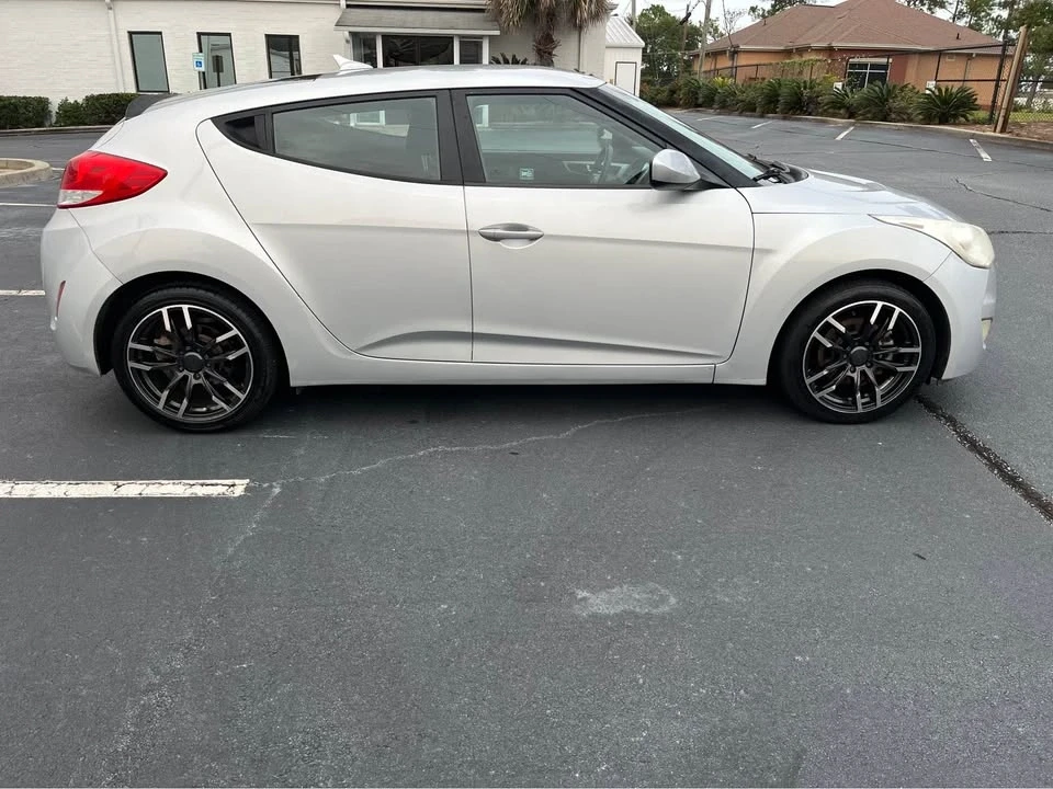 2014 Hyundai Veloster - Image 4 of 14