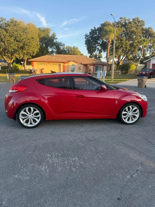 2014 Hyundai Veloster - Image 4 of 18