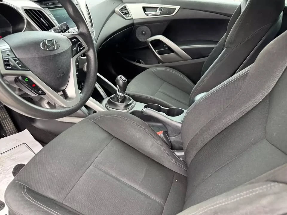 2014 Hyundai Veloster - Image 8 of 12