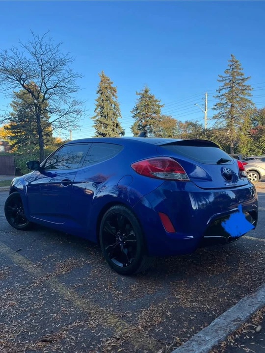 2014 Hyundai Veloster - Image 2 of 11