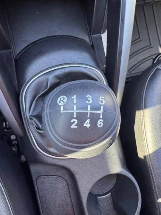2014 Hyundai Veloster - Image 13 of 15