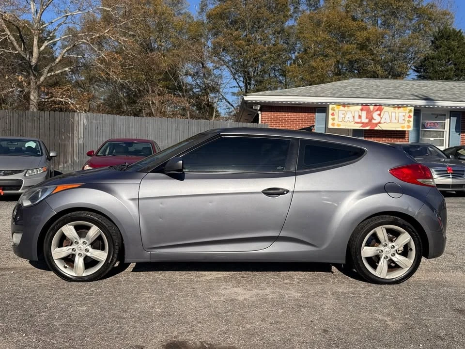2014 Hyundai Veloster - Image 2 of 15