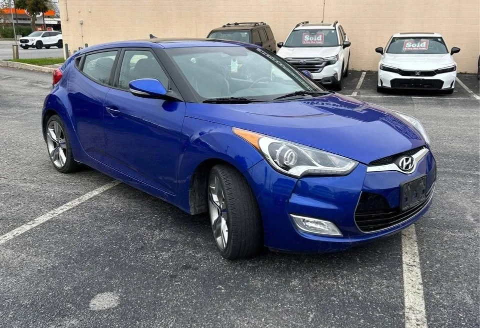 2014 Hyundai Veloster - Image 2 of 11