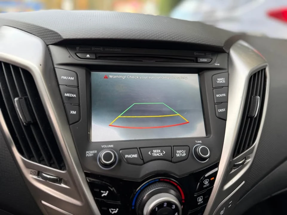 2014 Hyundai Veloster - Image 13 of 16
