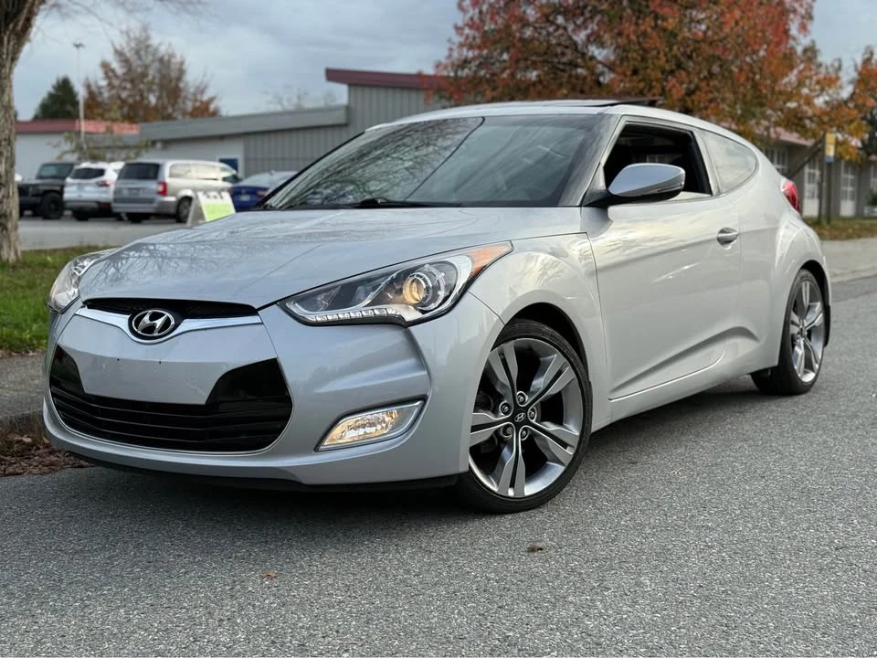 2014 Hyundai Veloster - Image 2 of 16