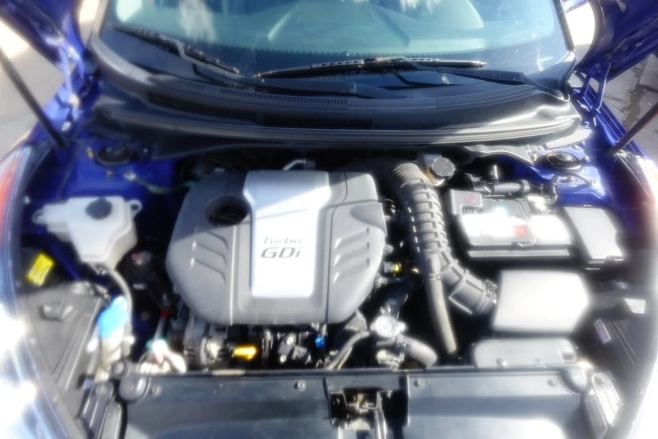2014 Hyundai Veloster - Image 16 of 20