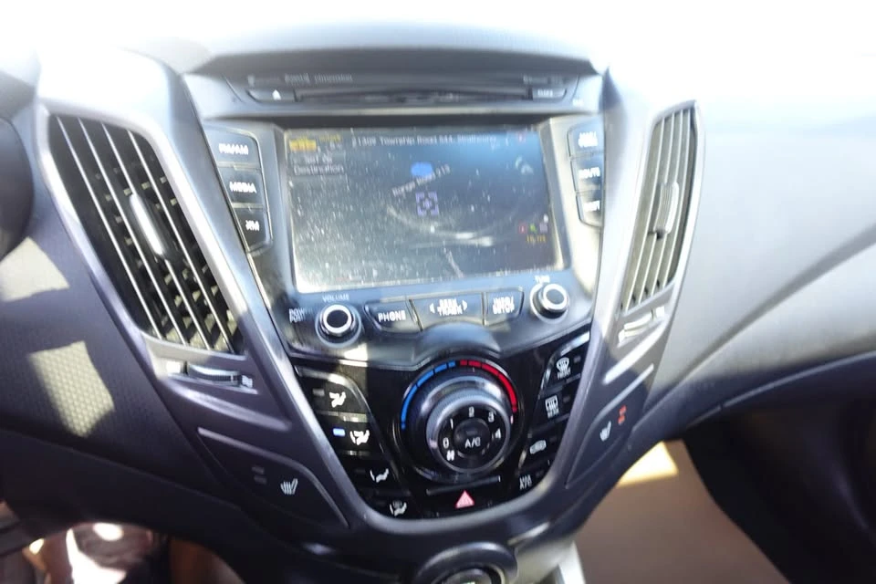 2014 Hyundai Veloster - Image 8 of 20