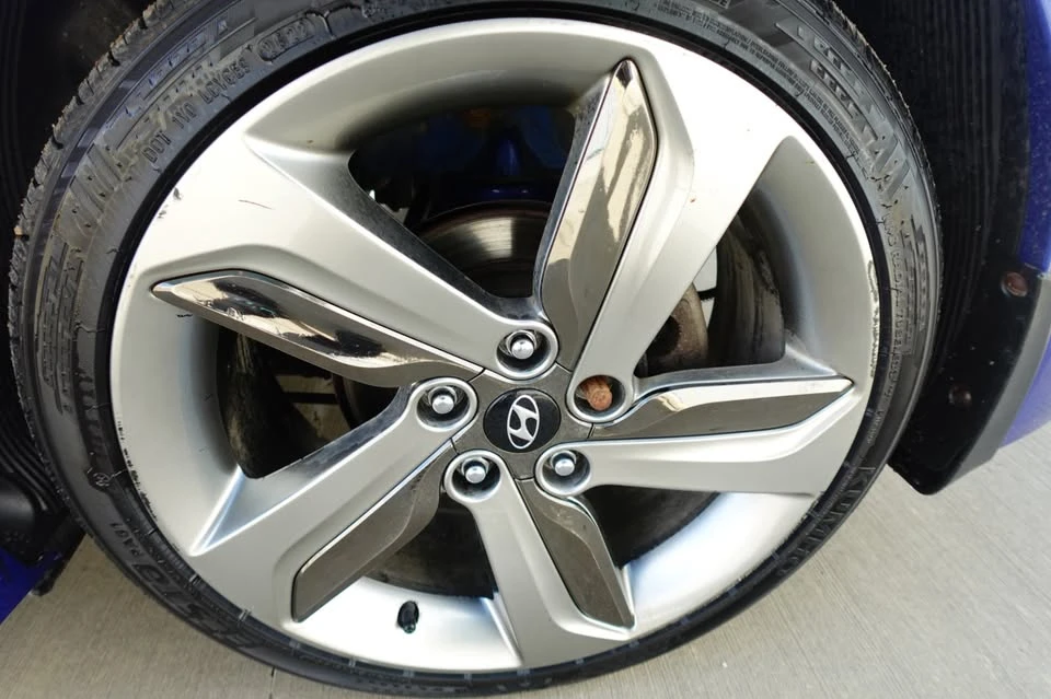2014 Hyundai Veloster - Image 15 of 20