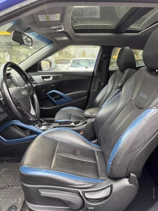 2014 Hyundai Veloster - Image 12 of 14