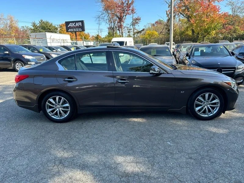 2014 Infiniti Q50 - Image 8 of 12