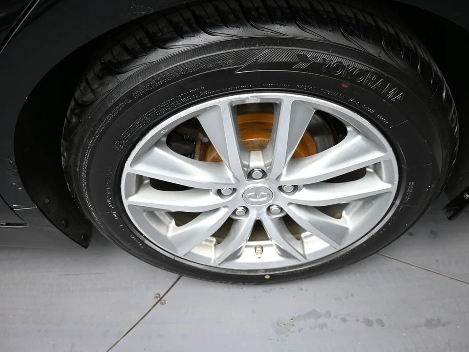 2014 Infiniti Q50 - Image 15 of 21