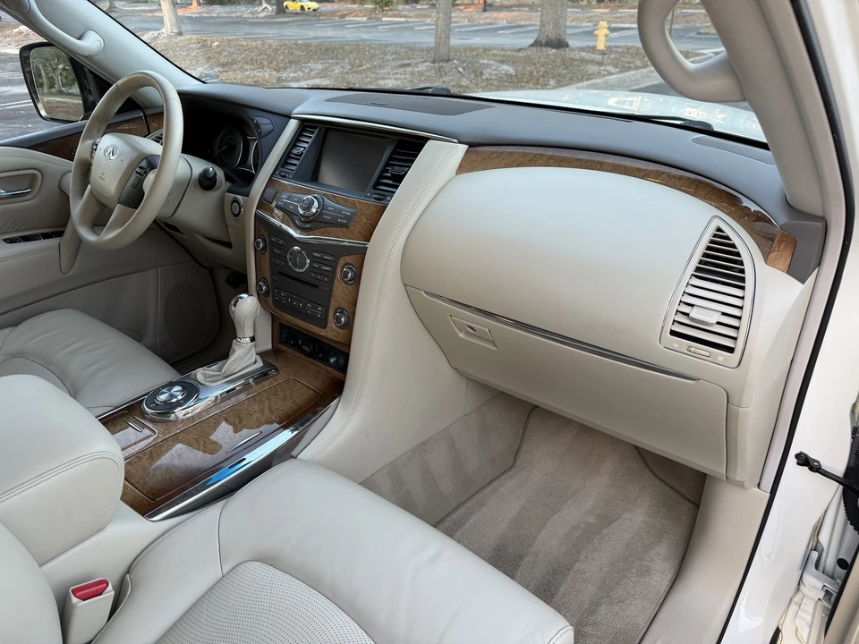 2014 Infiniti QX80 - Image 17 of 21