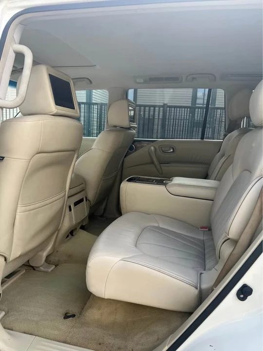 2014 Infiniti QX80 - Image 9 of 10