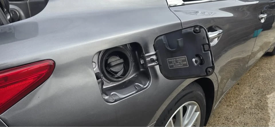 2014 Infiniti Q50 - Image 10 of 17
