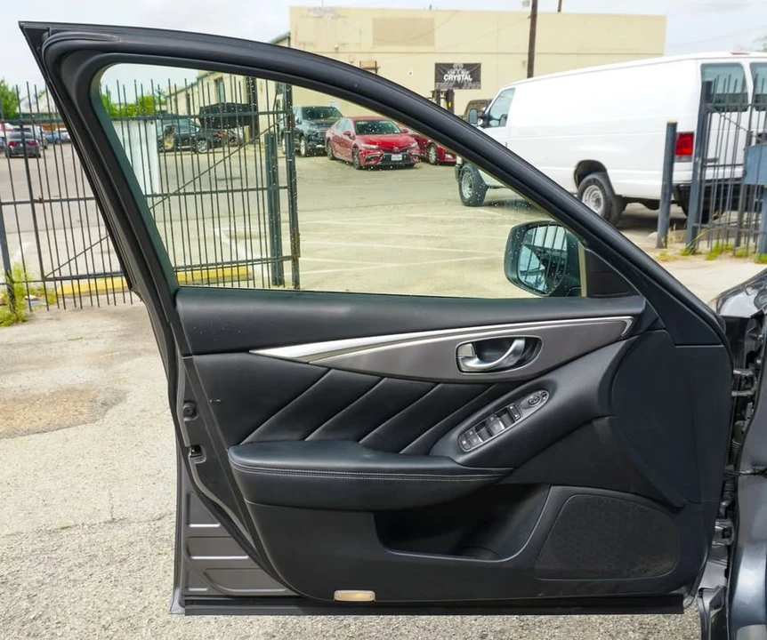 2014 Infiniti Q50 - Image 12 of 20