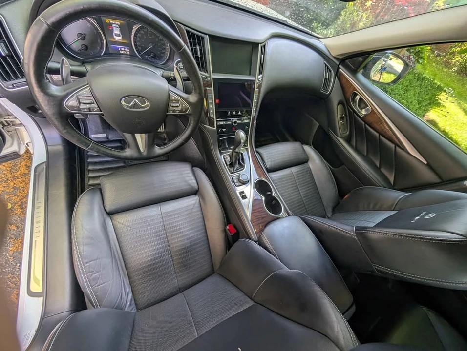 2014 Infiniti Q50 - Image 10 of 12