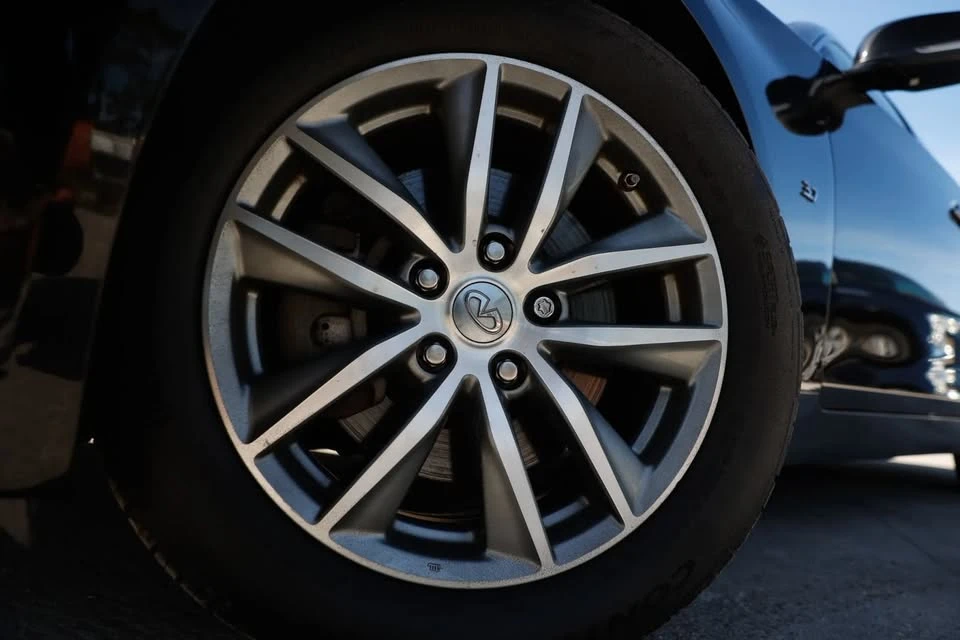 2014 Infiniti Q50 - Image 3 of 20