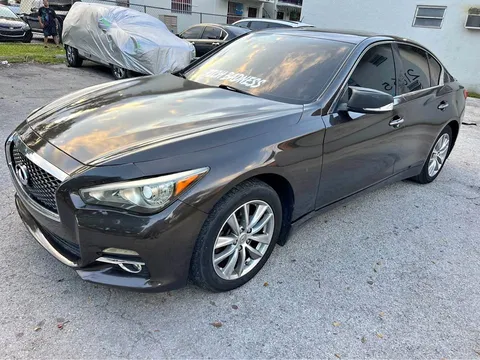 2014 Infiniti Q50 3.7 Premium Sedan 4D