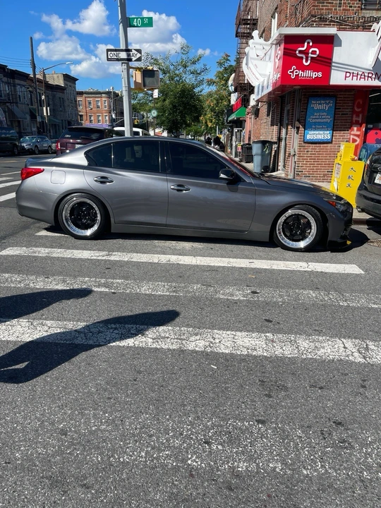 2014 Infiniti Q50 - Image 10 of 14