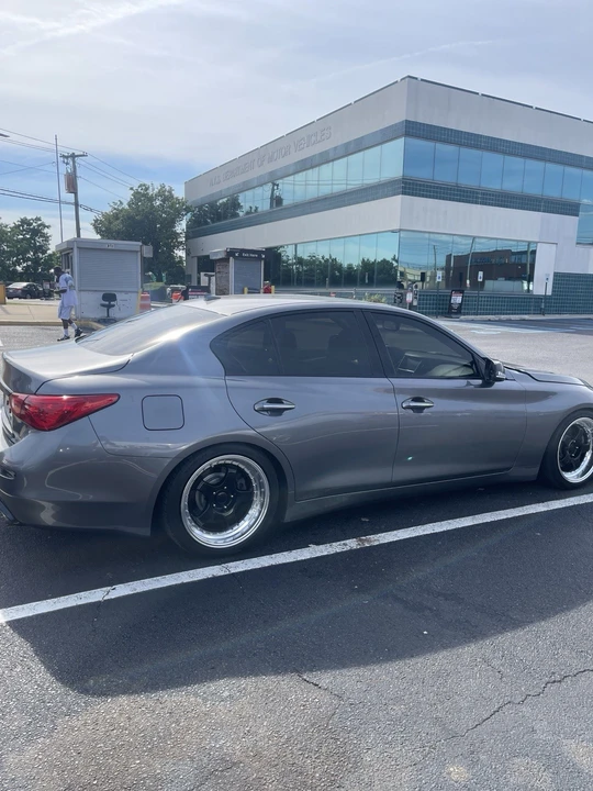 2014 Infiniti Q50 - Image 9 of 14