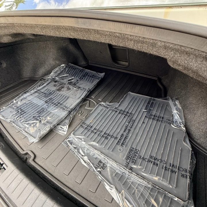 2014 Infiniti Q50 - Image 19 of 21