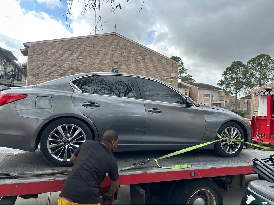 2014 Infiniti Q50 - Image 2 of 13