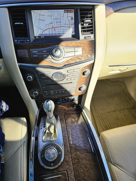 2014 Infiniti QX80 - Image 2 of 12