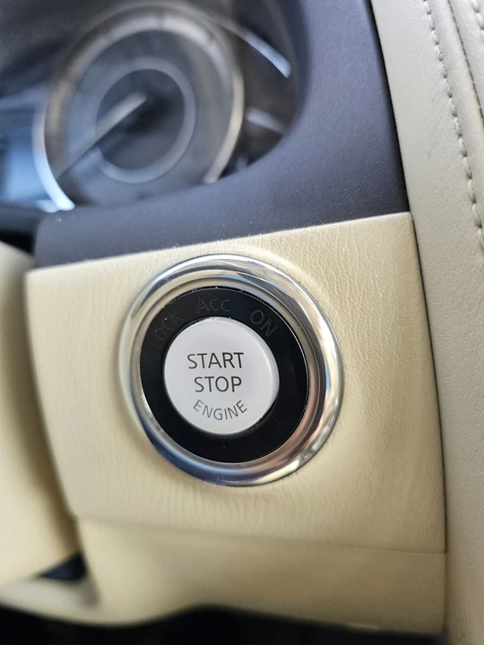 2014 Infiniti QX80 - Image 6 of 12