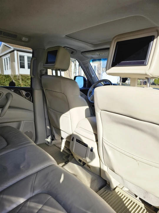2014 Infiniti QX80 - Image 11 of 12