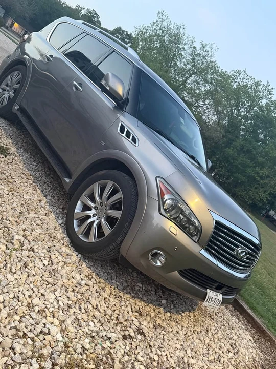 2014 Infiniti QX80 - Image 2 of 3