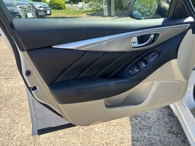 2014 Infiniti Q50 - Image 17 of 19