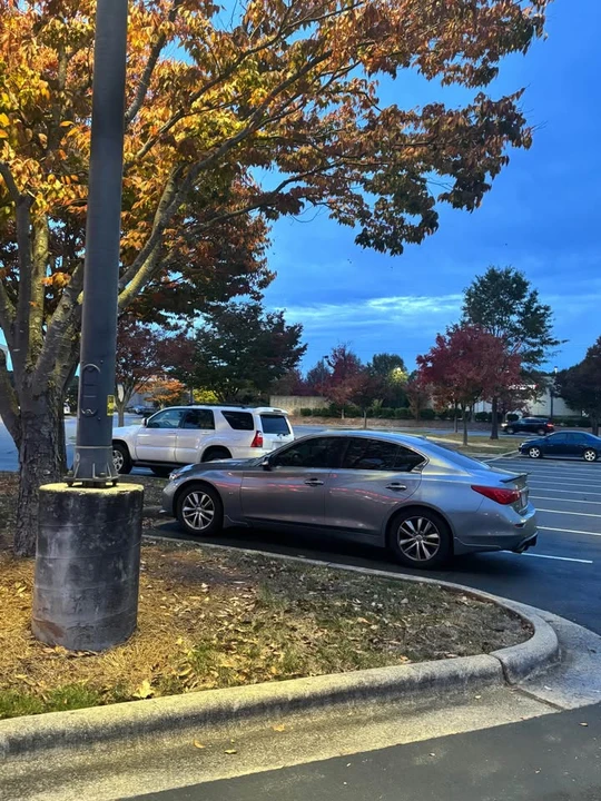 2014 Infiniti Q50 - Image 2 of 5